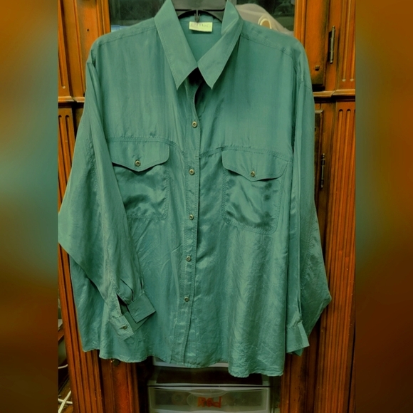 Essentials 100% Button-Up Long Sleeve Shirt Green - Picture 1 of 2